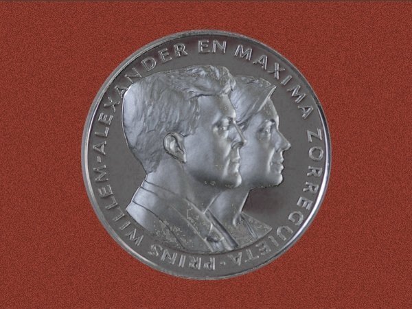 penningprovinciegroningenprinselijkbezoek2001keerzijde.jpg