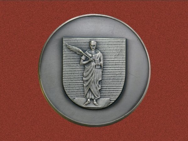 erepenninggemeentewinschotenvoorzijde.jpg